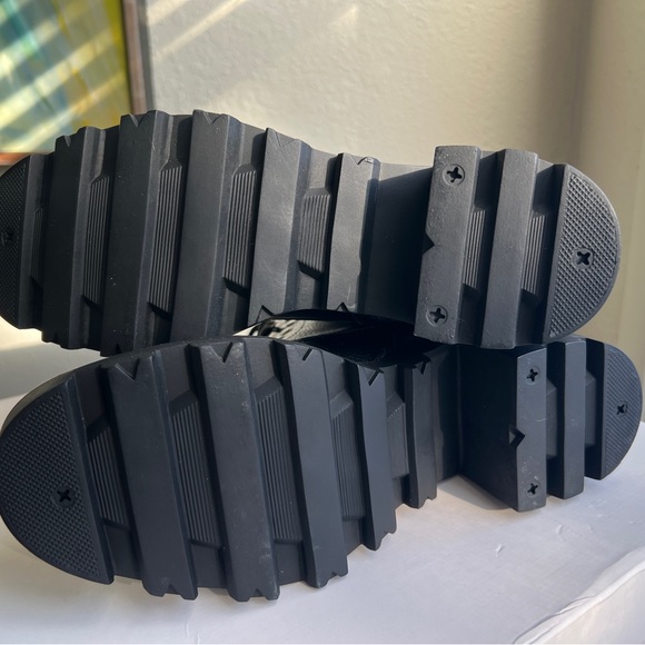 JustFab Averie Lace-up Ankle Boot - Picture 7 of 9